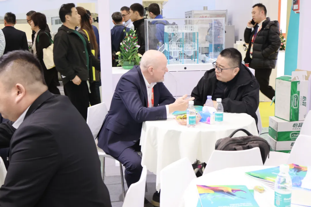 CHINACOAT 현장 보고서 | Boyee Booth는 핫스팟으로 남아 있습니다: 글로벌 고객이 계속 방문하는 이유는 무엇입니까?